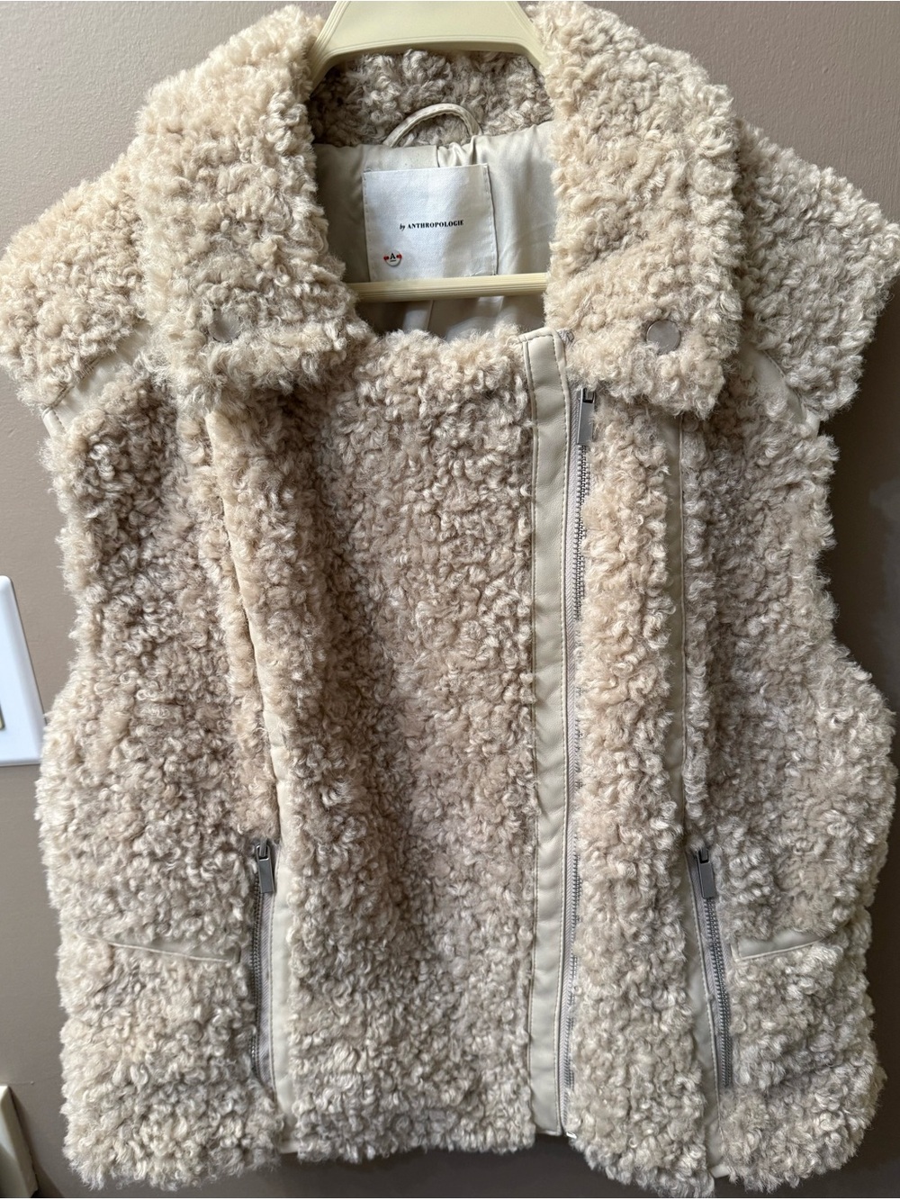 Anthropologie Cream Teddy Faux-Shearling Zip Vest